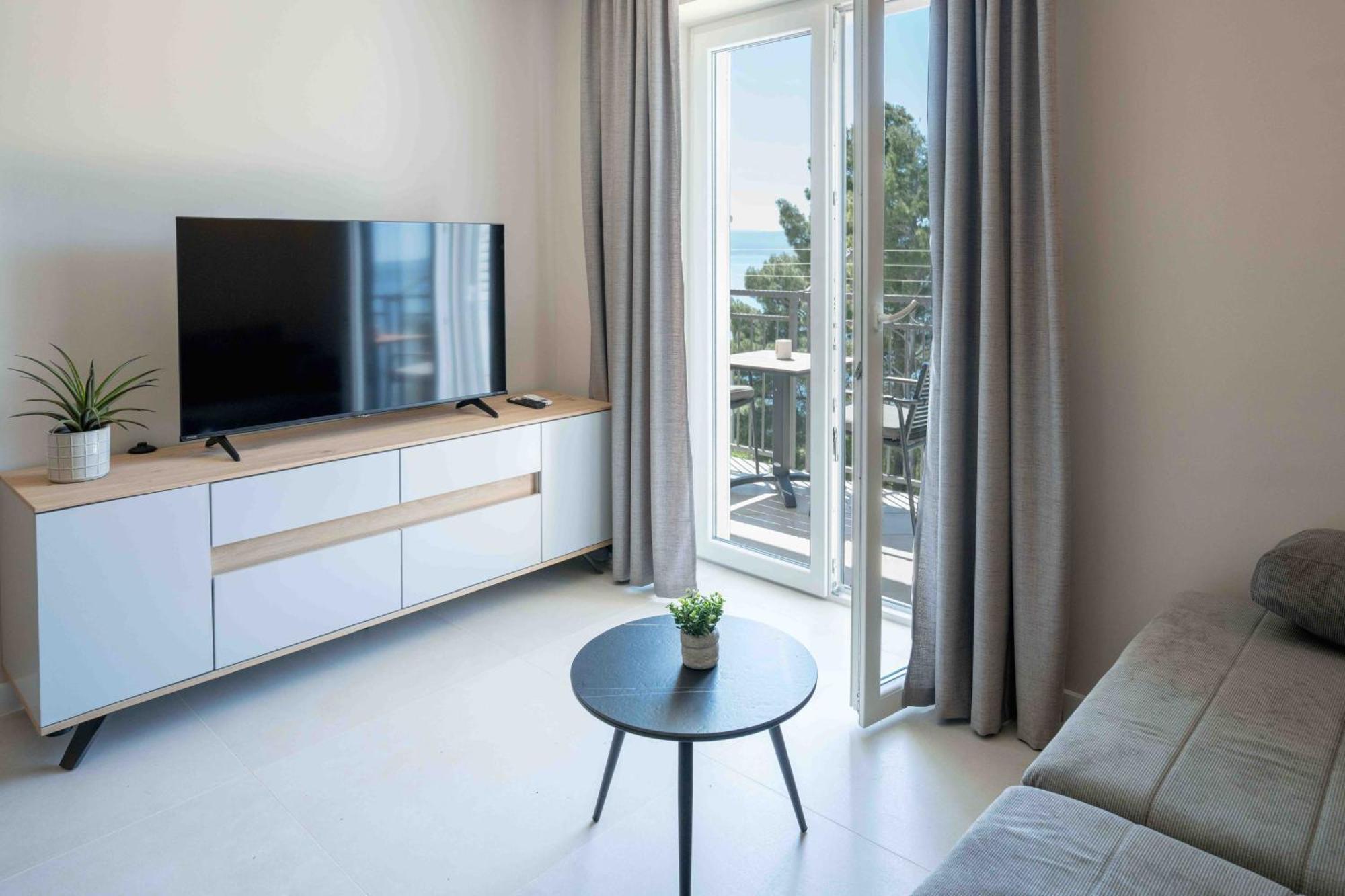 Sea View Apartment Gin Brela Buitenkant foto