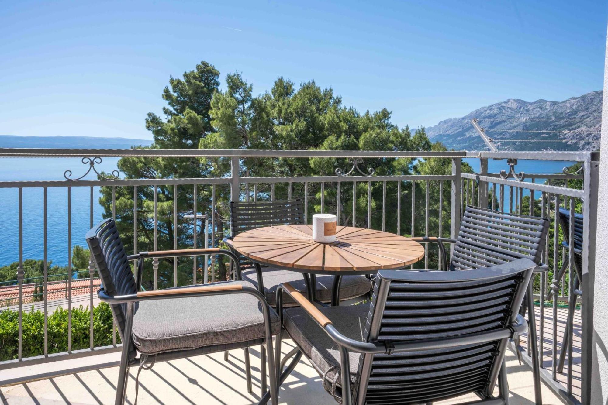 Sea View Apartment Gin Brela Buitenkant foto