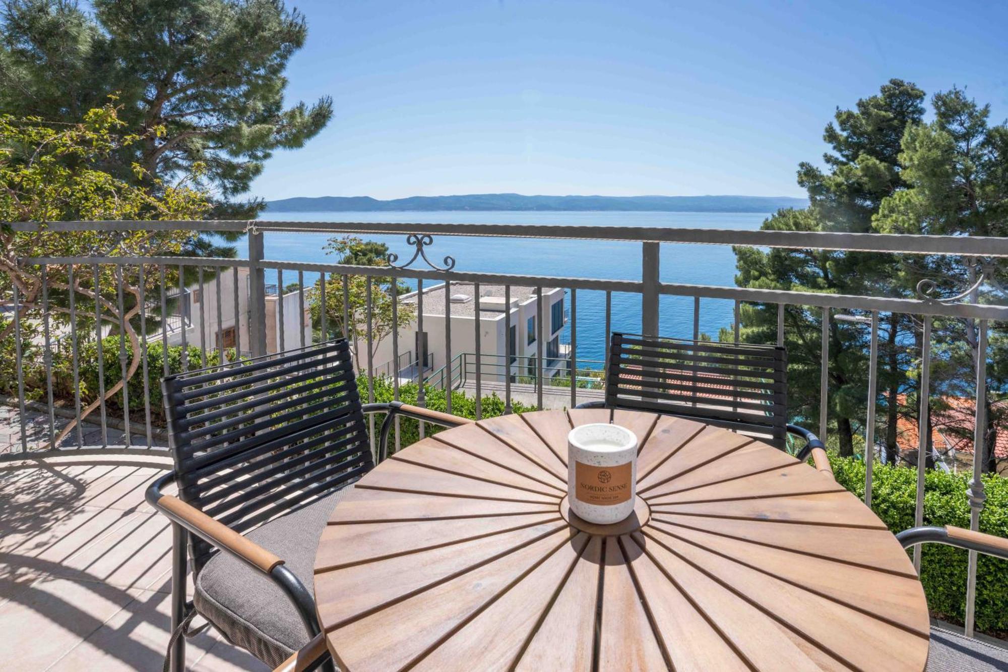 Sea View Apartment Gin Brela Buitenkant foto