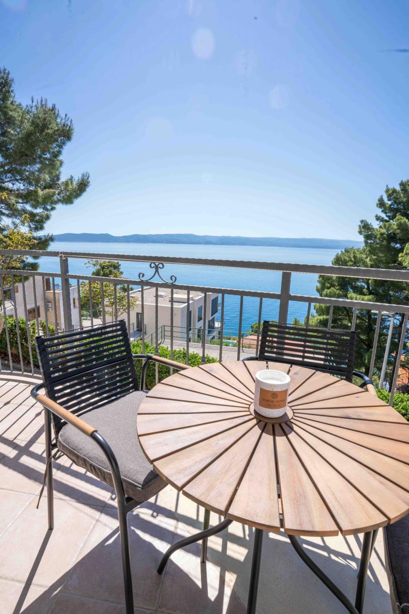Sea View Apartment Gin Brela Buitenkant foto