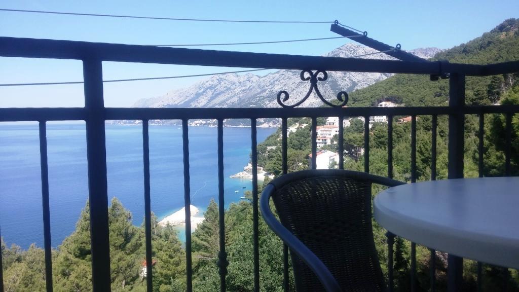 Sea View Apartment Gin Brela Buitenkant foto