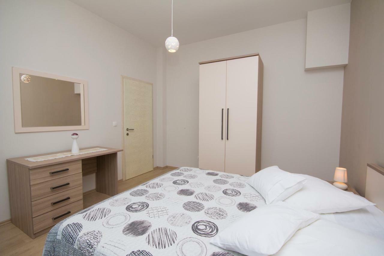 Sea View Apartment Gin Brela Buitenkant foto